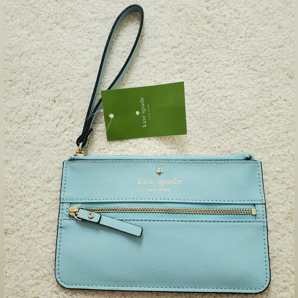 NWT Kate Spade Bee Milkas Pond Wristlet in Blue Hydrangea